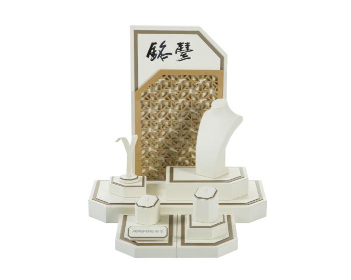 Display Sets & Stands